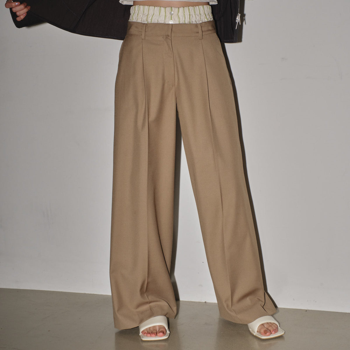 TODAYFUL/トゥデイフル Double Waist Trousers（ダブルウエストトラウザーズ） – ラヴィアンローズ 公式サイト