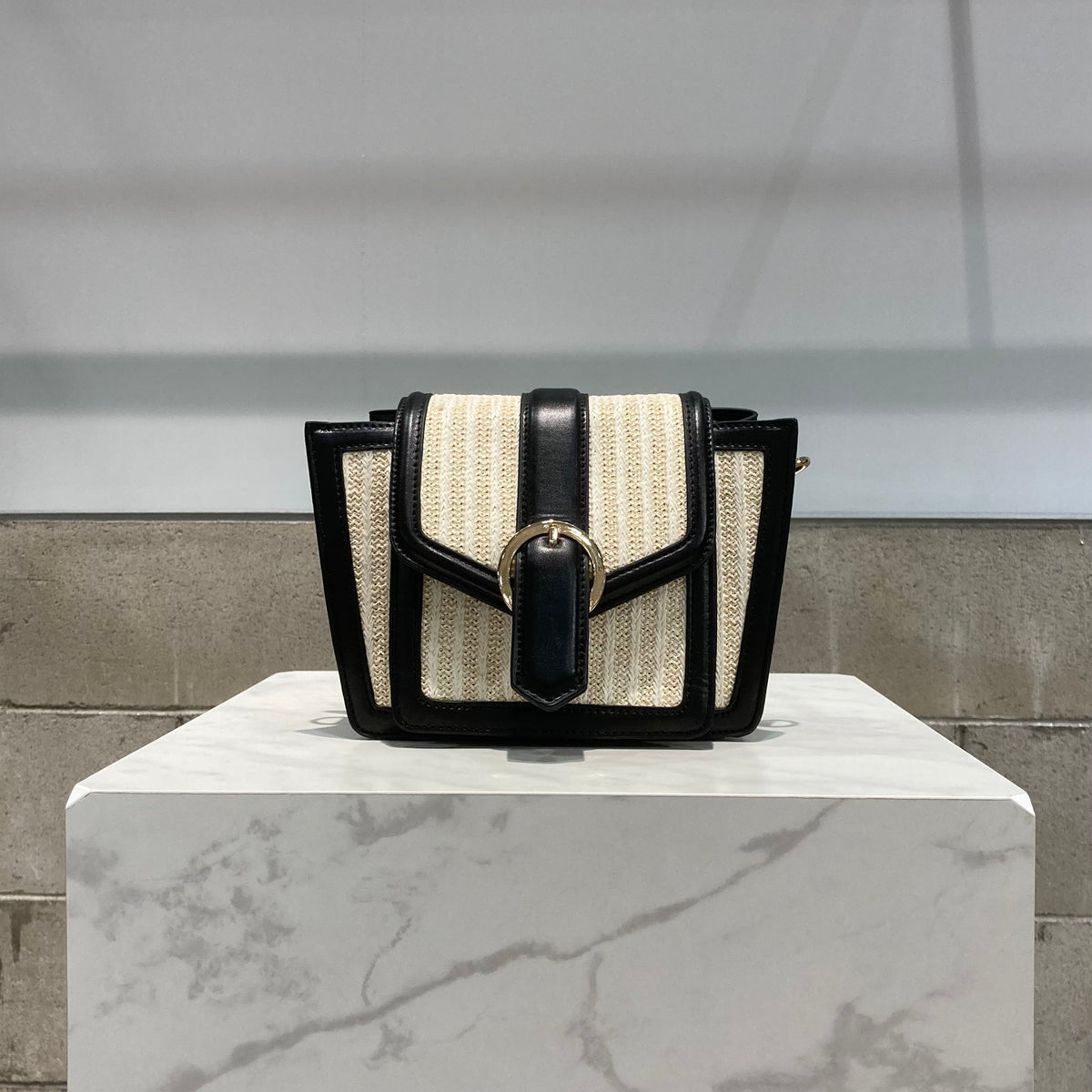 GRACE CONTINENTAL/グレースコンチネンタル トリミングレザーバッグ GRACE CONTINENTAL/グレースコンチネンタル トリミングレザーバッグ