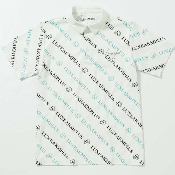 LUXEAKMPLUS(リュクスエイケイエムプラス)　ゴルフ 総柄ロゴ半袖ポロシャツ