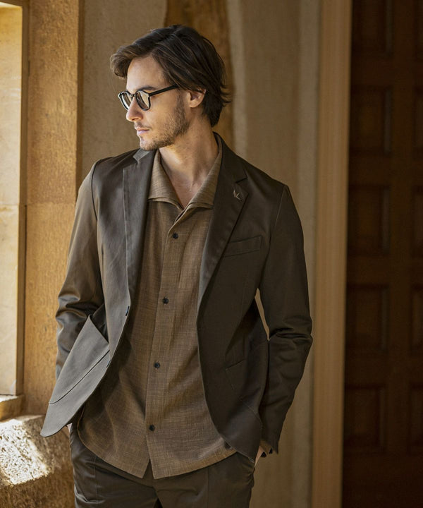 ウノピゥウノウグァーレトレリラックス　ブライトストレッチジャケット