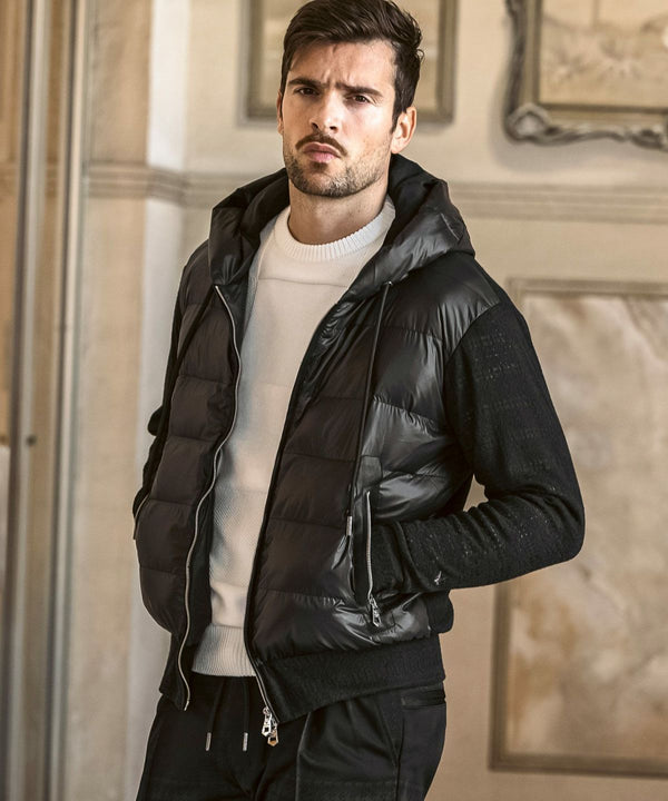 ウノピゥウノウグァーレトレリラックス　ブラックジャガードパデッドパーカー