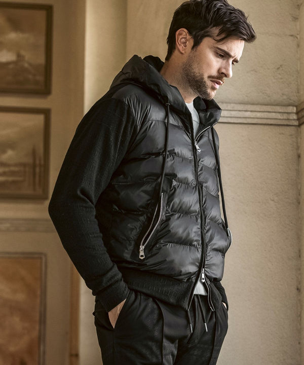 ウノピゥウノウグァーレトレリラックス　ブラックジャガードパデッドパーカー