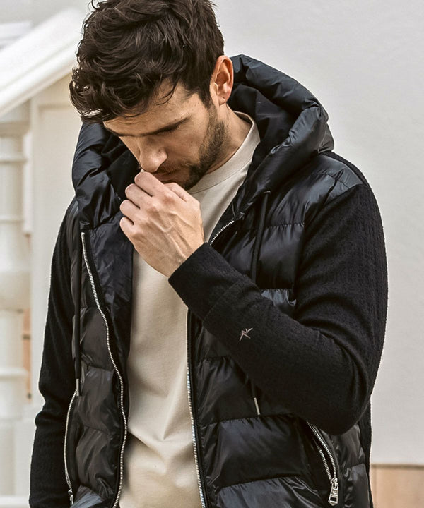 ウノピゥウノウグァーレトレリラックス　ブラックジャガードパデッドパーカー