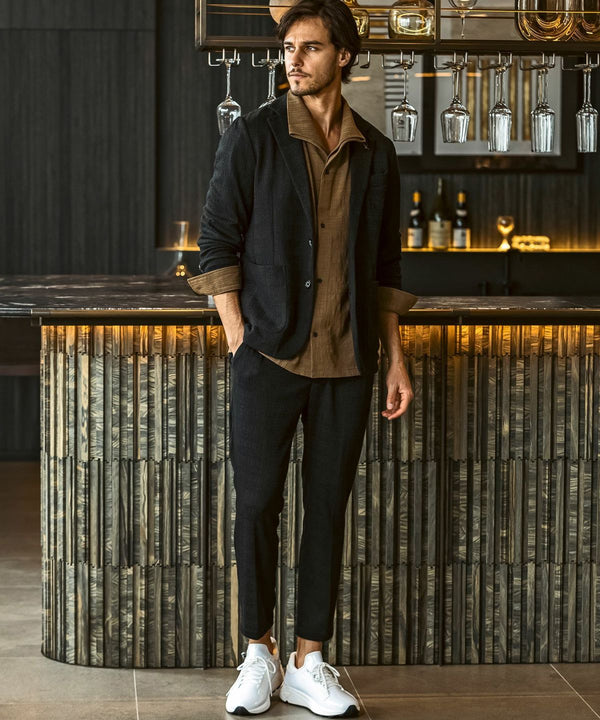 ウノピゥウノウグァーレトレリラックス　ブラックジャガードジャケット