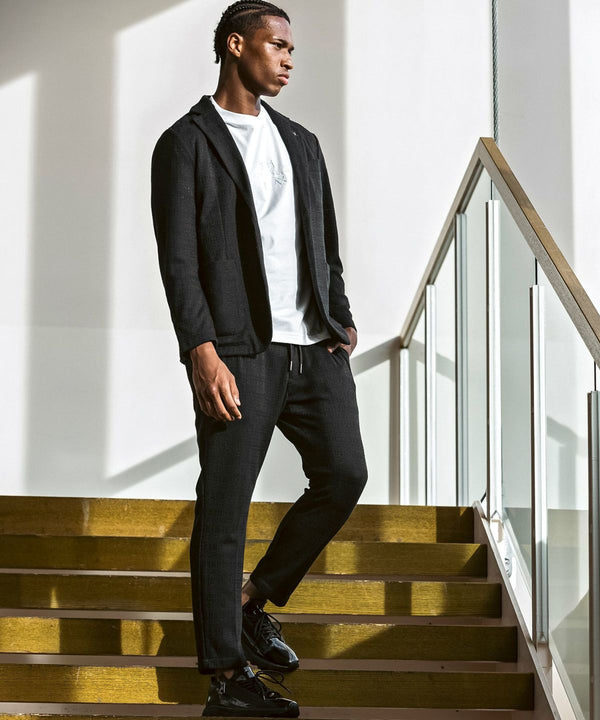 ウノピゥウノウグァーレトレリラックス　ブラックジャガードジャケット