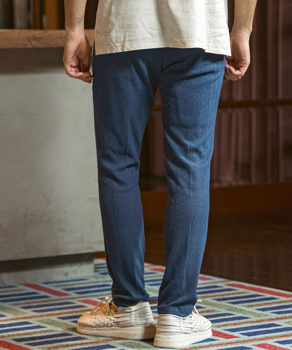 ウノピゥウノウグァーレトレリラックス　リネンブレンドジャガードスラックス