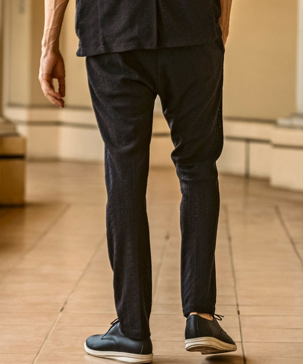 ウノピゥウノウグァーレトレリラックス　リネンブレンドジャガードスラックス