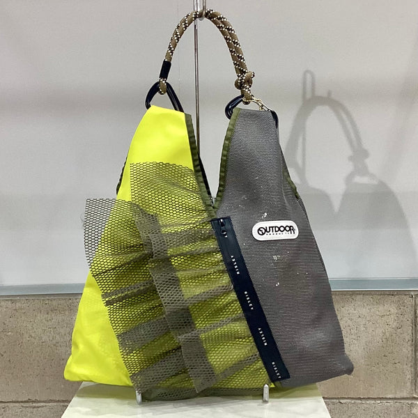 RISLEY/リズレイ　トライアングルフリルメッシュBAG