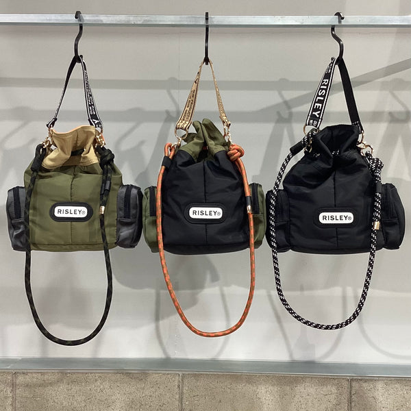 RISLEY/リズレイ　Bicolor pochette(バイカラーポシェット)
