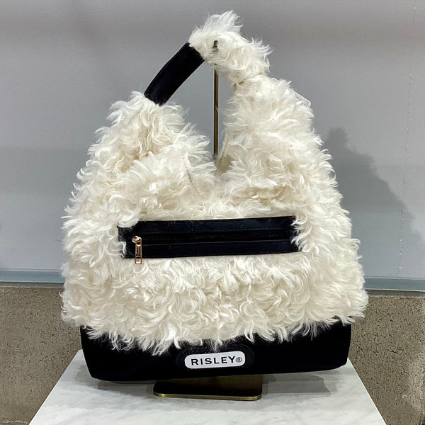 RISLEY/リズレイ　Triangle fur bag(トライアングルファーバッグ)