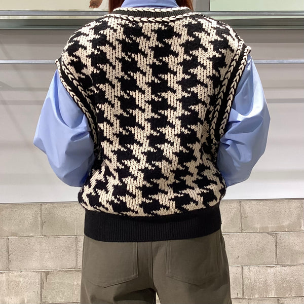 DOUBLE STANDARD CLOTHING ダブルスタンダードクロージング　DSC / Dロゴ刺繍 ニットベスト