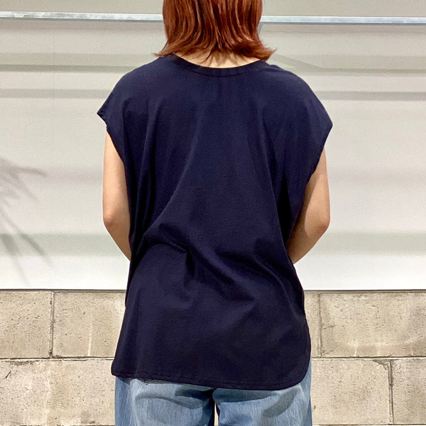 CHIGNON／シニヨン　ロゴフレンチTEE