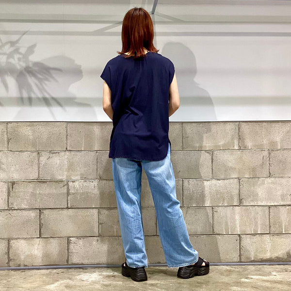 CHIGNON／シニヨン　ロゴフレンチTEE