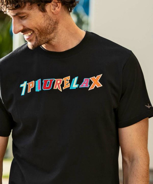 1PIU1UGUALE3 RELAX/ウノピゥウノウグァーレトレ　ROCKロゴ半袖Tシャツ