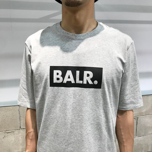 ボーラー BALR Tシャツ メタルロゴ ゴールド ティーシャツ トップス